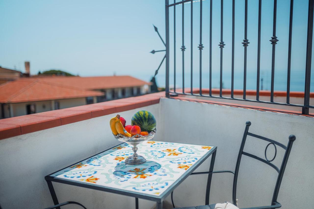 Ottaviano Suite - Elegante Attico Vista Mare Taormina Dış mekan fotoğraf
